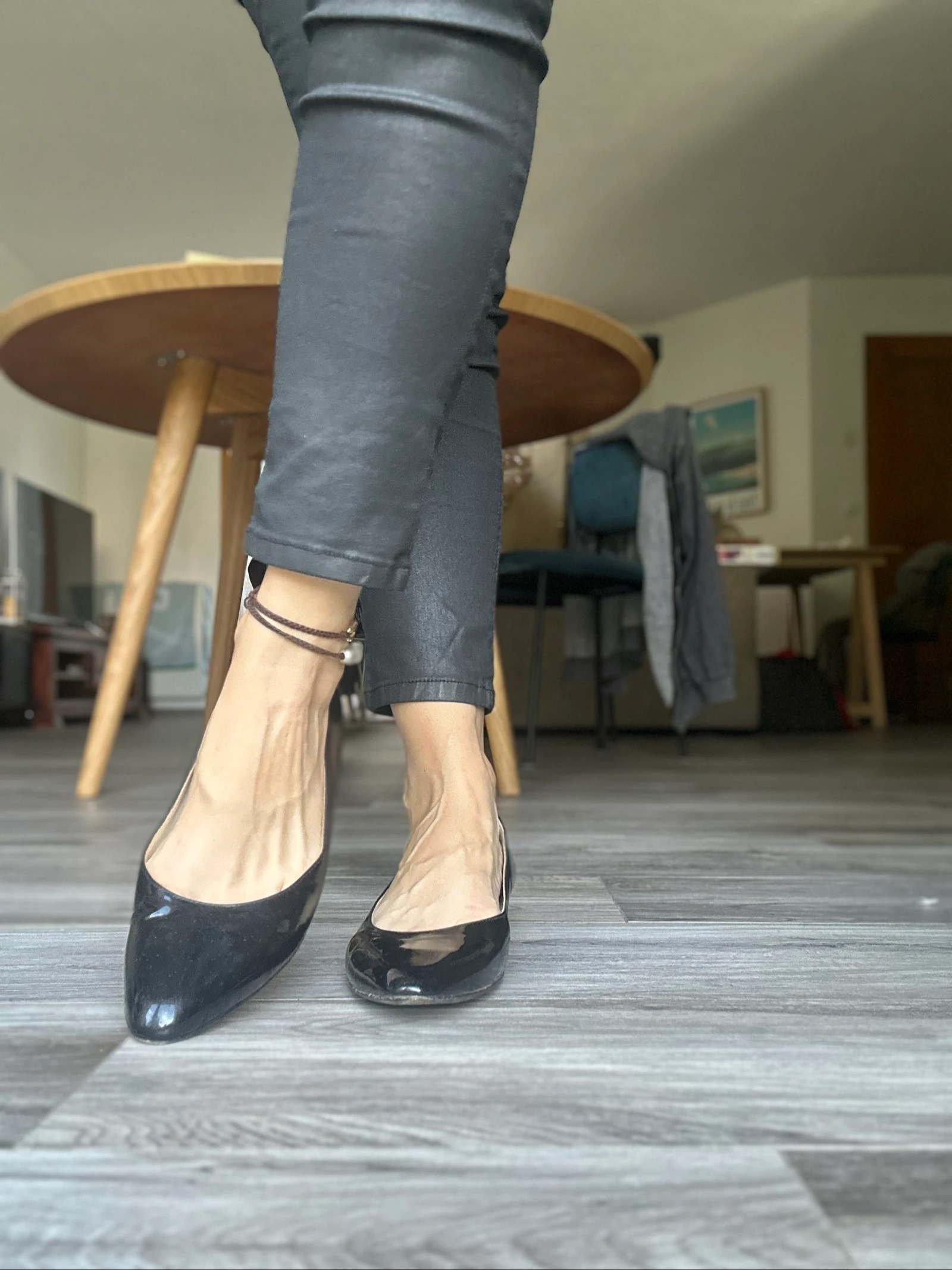 Ballerines noir en cuir verni véritable bout pointu Pointure 40 et demi Manfield – photo 10